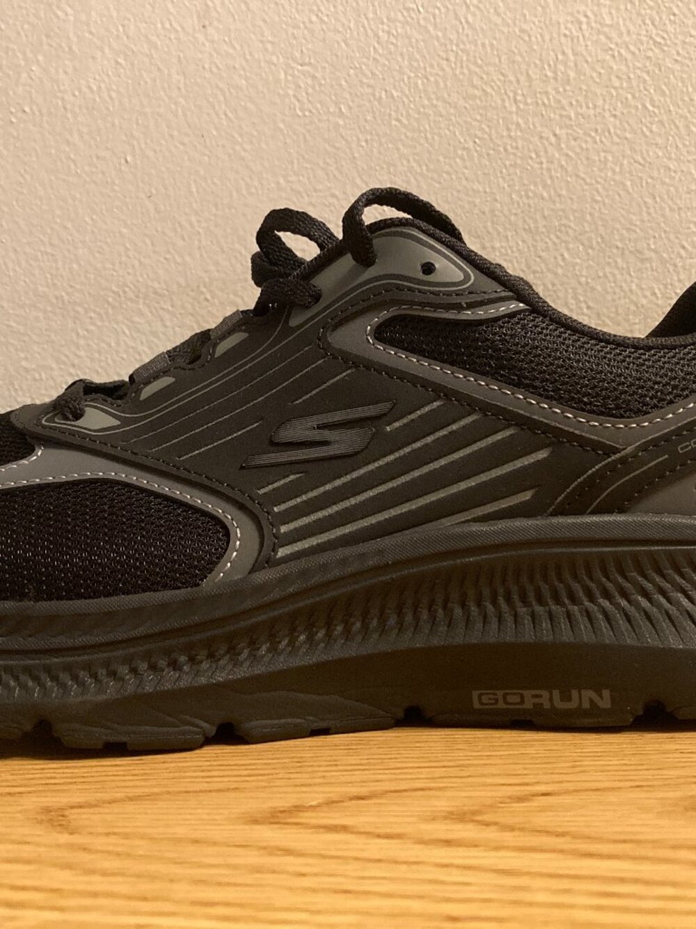 Skechers Men's Go Run Consistent 2.0 10.5 Extra Wide Black